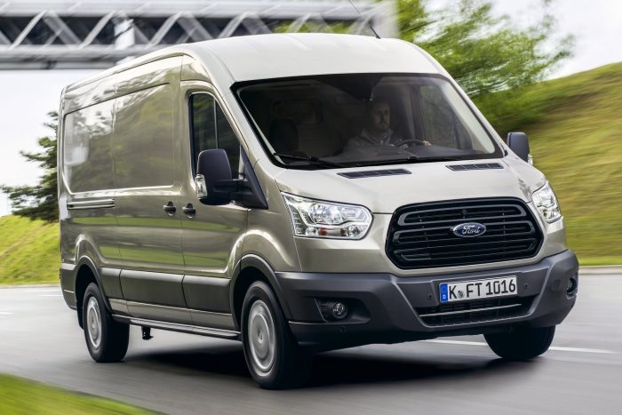 Oldalszél-stabilizátort kapnak a Ford haszonjárművek