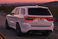 Dodge Durango SRT: versenytempó hat főre 3