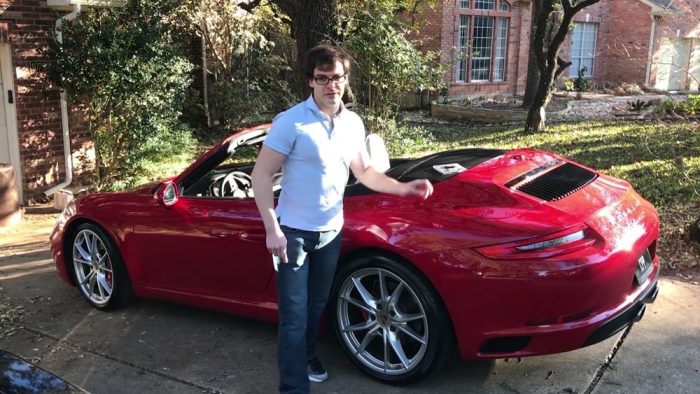 Hogyan telepíthetnék játékot az autómra? Itt a válasz!