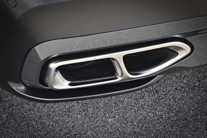 172-P90246921-highRes