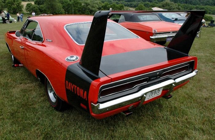Top 10 – Legendás hátsó szárnyak 9 Dodge Charger Daytona