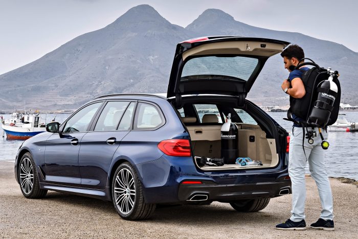 Itt megtalálod a világ legjobb autóját 17 BMW 5-ös