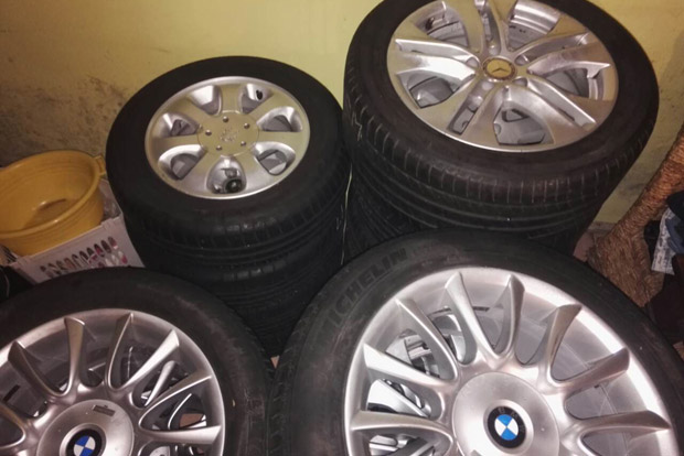 Lecsaptak a rendőrök a miskolci felnitolvajokra