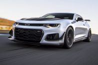 Chevy Camaro ZL1 1LE: csak véletlenül kap rendszámot 16