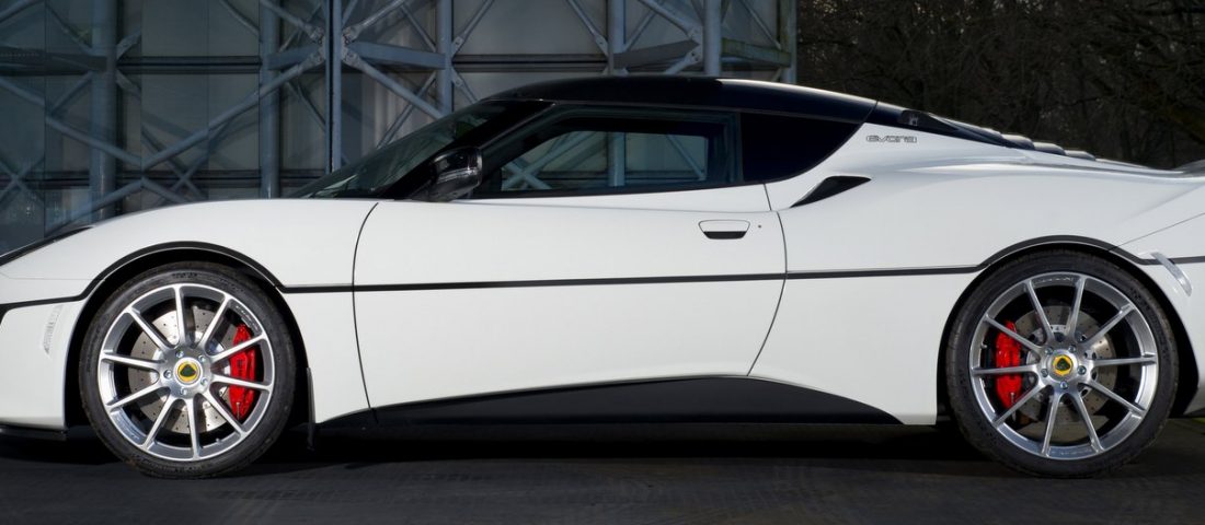 Lotus 007: leghíresebb márkatársát köszönti az Evora különkiadása