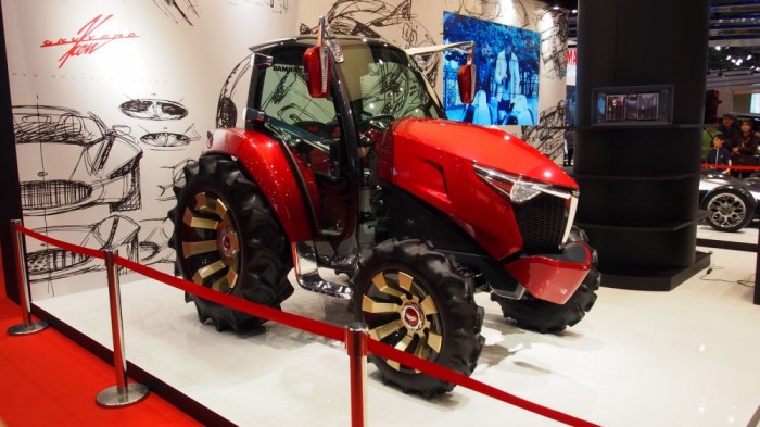 Így lehet csajozni egy traktorral 3