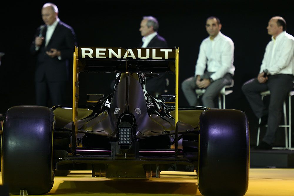 F1: A Renault a másik McLaren-pilótát akarta 13