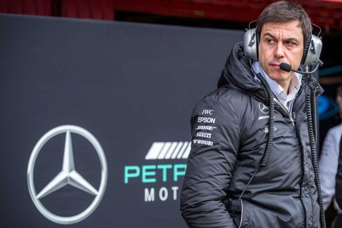 F1: Mindenkitől fél a Mercedes