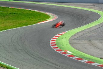 Mennyit gyorsult a Forma-1?