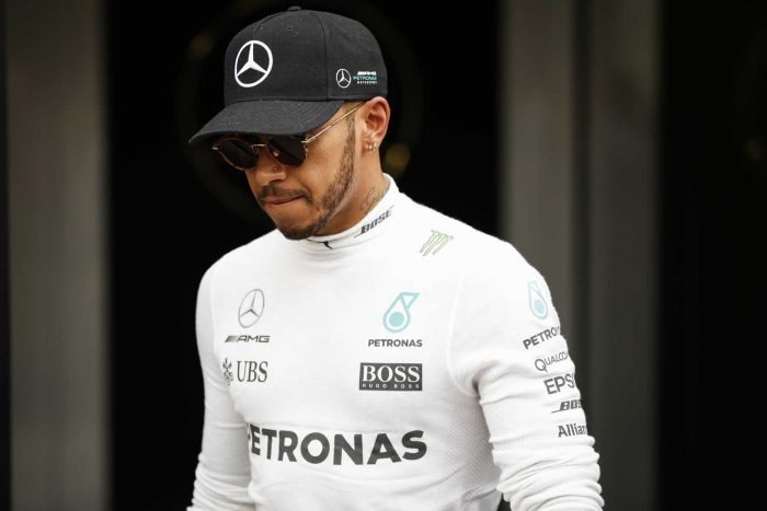 F1: Hamilton kiszállásával riogatnak