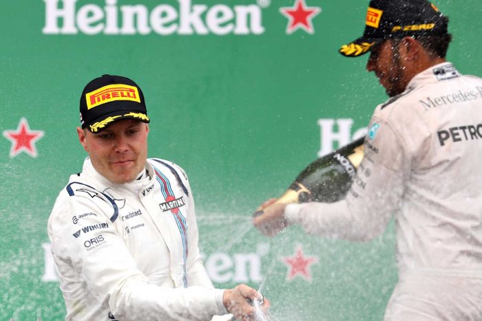 F1: Hamilton magyarázkodni kényszerült