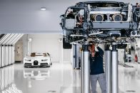 Nézz észbontó képeket a Bugatti Chiron születéséről 33