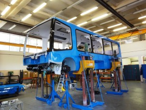 Innovációs díjat nyert a magyar kompozit busz