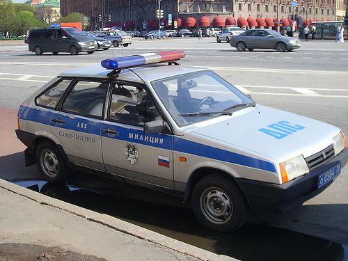 Kétszer gázolták el a lerobbant autóst 1 e071a881565c667db6d4f98534df1db1