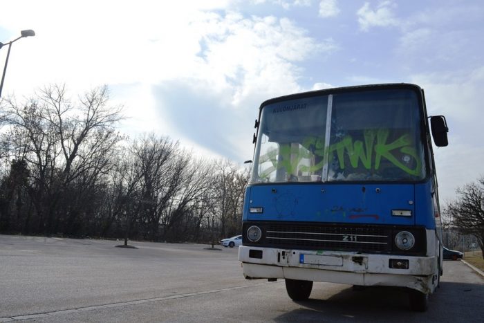 Tragikus sorsú Ikarusra bukkantunk a Camponánál