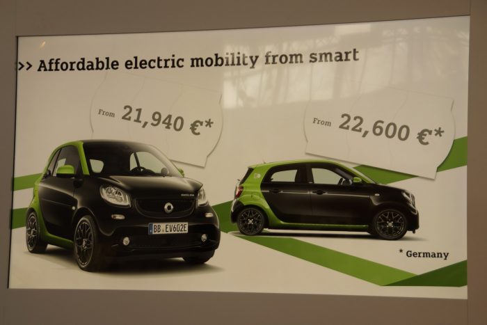 Ez az autózás jövője. Kipróbáltuk! 98 Nálunk is kábé ennyibe kerül majd: támogatással együtt hatmillió körüli induló ár várható