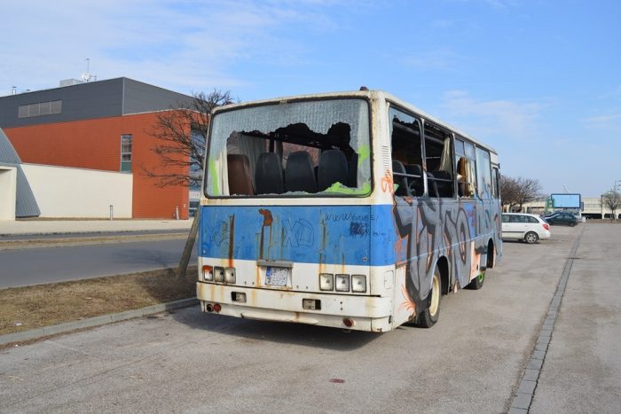 Tragikus sorsú Ikarusra bukkantunk a Camponánál 3 Szívszorító látványt nyújt ez az Ikarus 211-es.