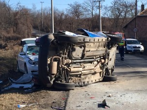Képeken a Perbál és Tinnye között történt halálos baleset