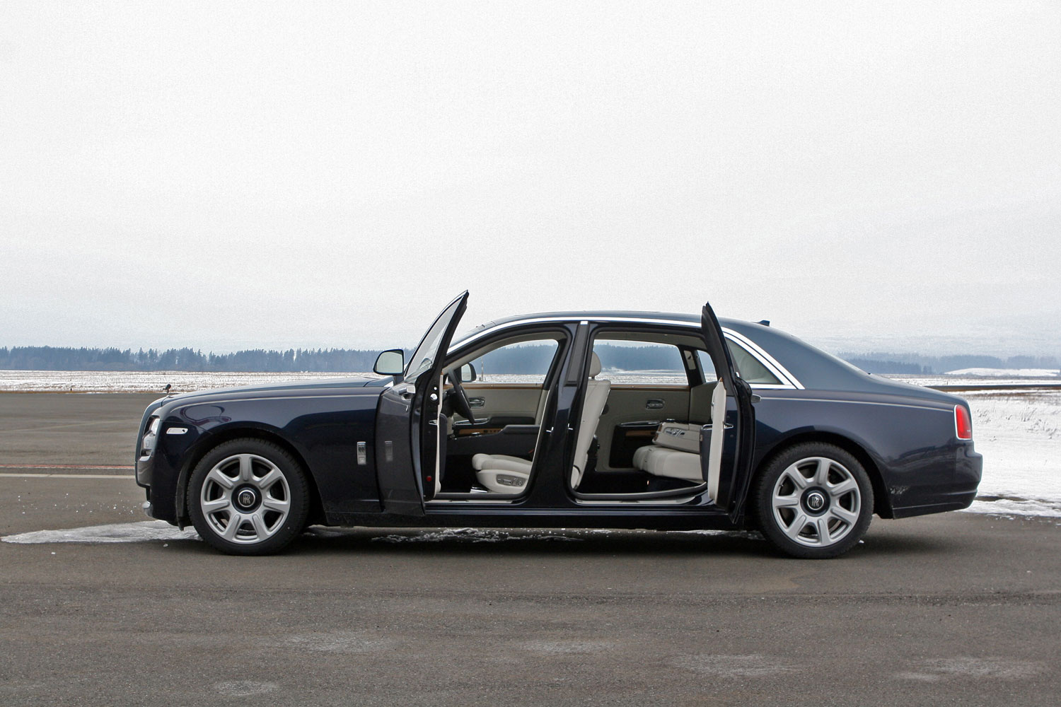 Rolls-Royce a hóban 1