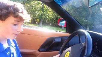 11 évesen elvitte apja kocsiját, rendőrök állították meg