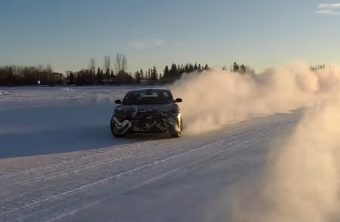 Keresztbe csapat a Teslát szorongató villanyautó