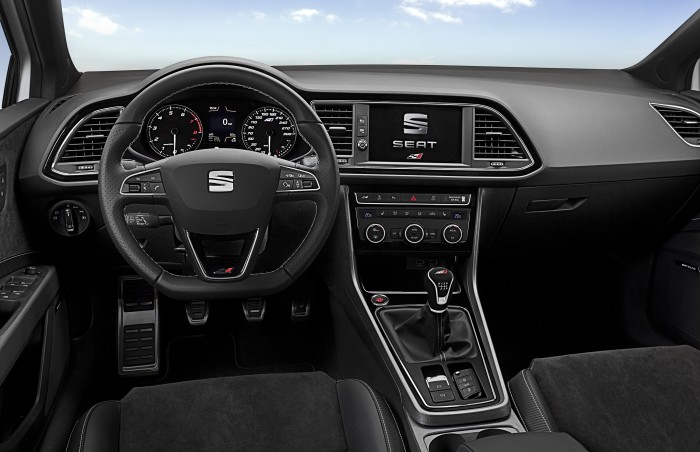 New-SEAT-Leon-Cupra-300--030H