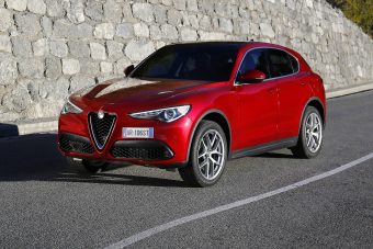 Alfa Stelvio:  SUV, ami sportkocsinak képzeli magát 