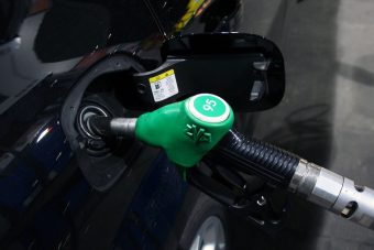 Baj van Magyarországon a benzinnel? 
