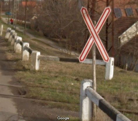 Ilyen vasúti átjáró is csak Magyarországon lehet 2 | Vezess vasut2