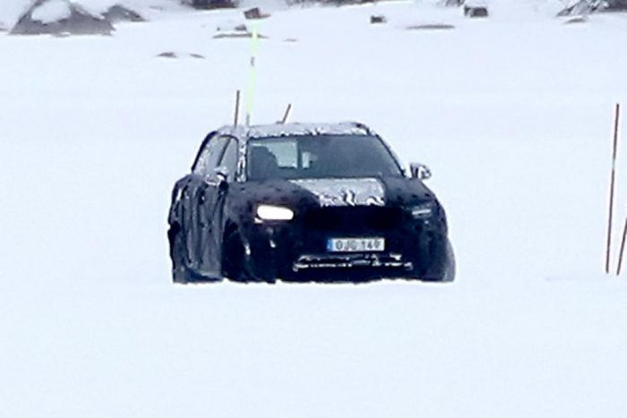 Kistestvért kap a Volvo XC60