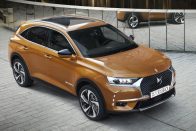 DS7 Crossback: kompakt luxusterepjáró Franciaországból 2