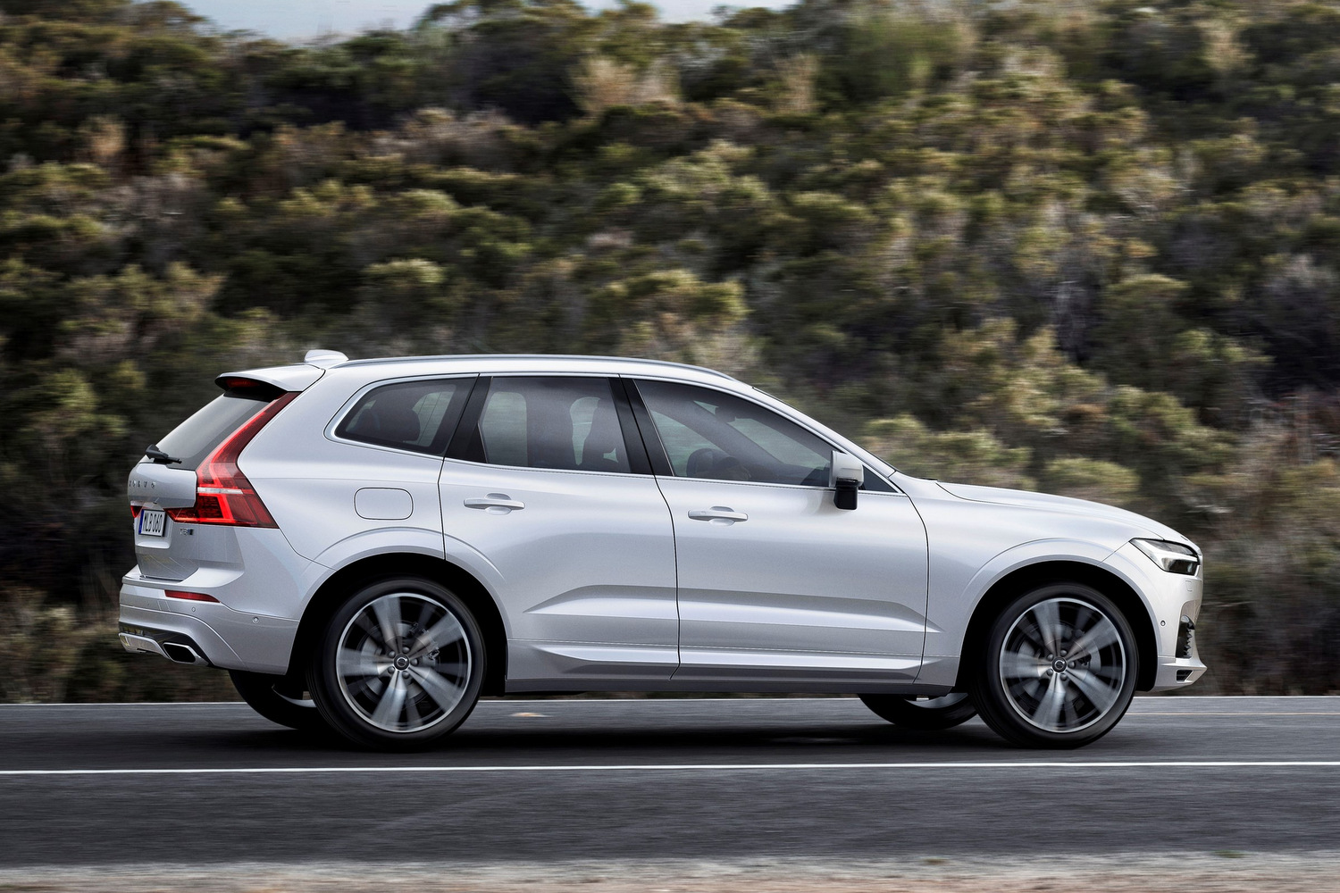 Volvo XC60: nincs több frontális ütközés? (40 fotó) 32