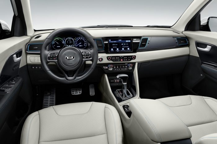 01-Kia Niro PHEV - interior