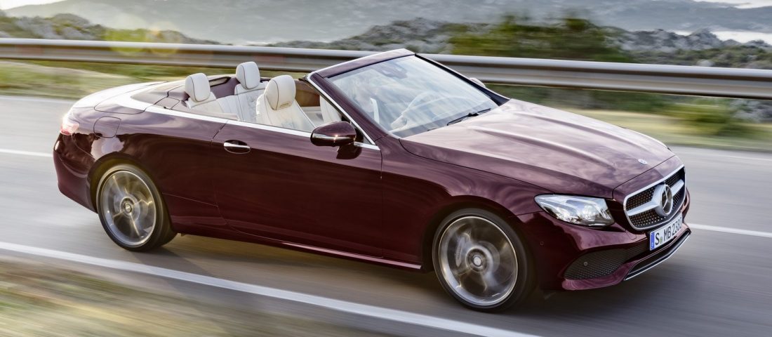 Végre lenyitotta tetejét az E-osztály