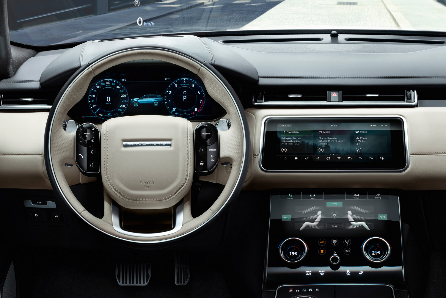 Range Rover Velar: a múltból jött, a jövőbe tart 35