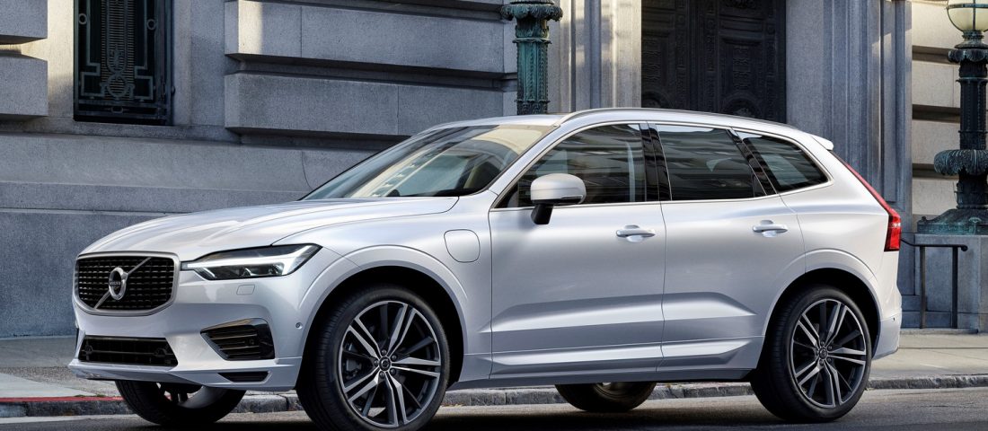 Volvo XC60: nincs több frontális ütközés? (40 fotó)