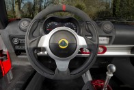 Betegesen sovány ez a Lotus Elise 15