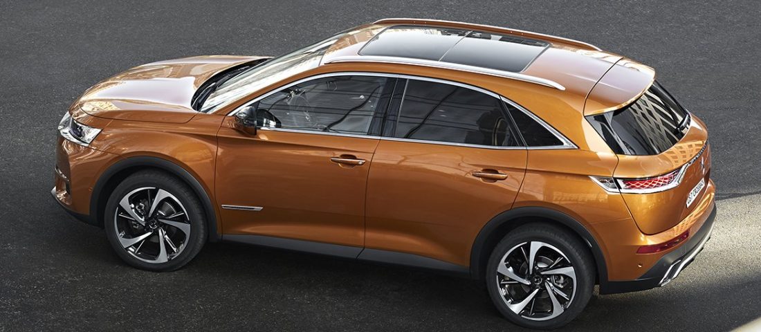 DS7 Crossback: kompakt luxusterepjáró Franciaországból