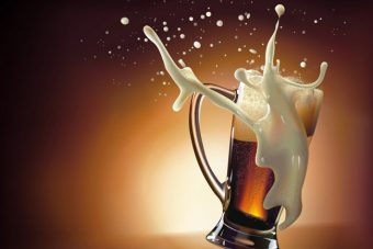 Sörrel öntözték meg az igazoltató rendőrt