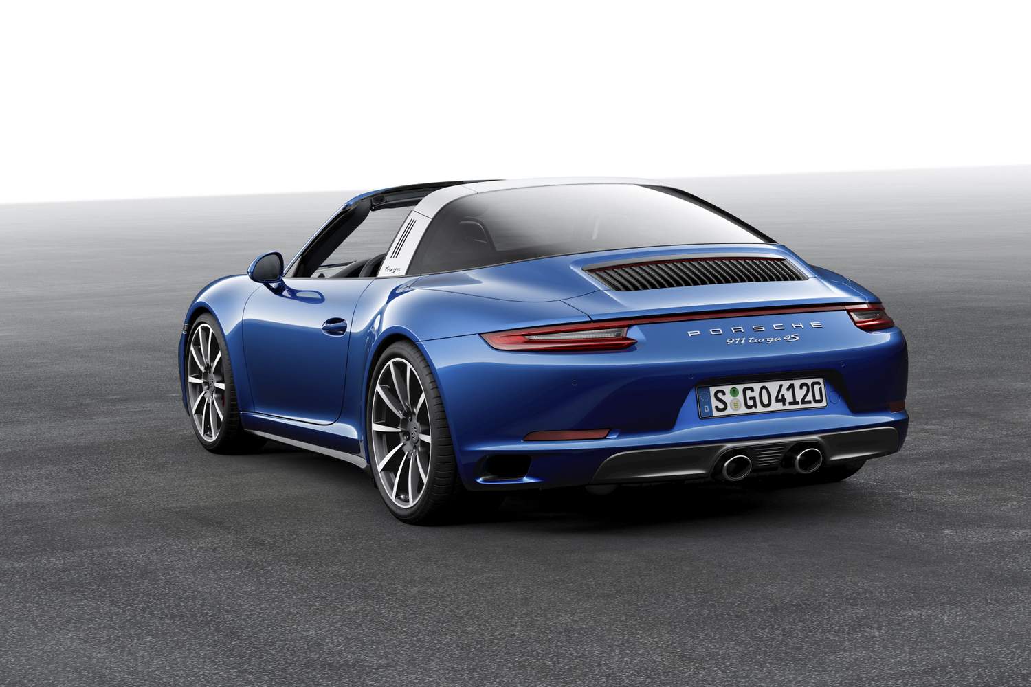 Idén erősebb, színesebb, okosabb a Porsche 911 9