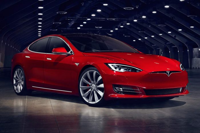 Rekordot döntött a Tesla