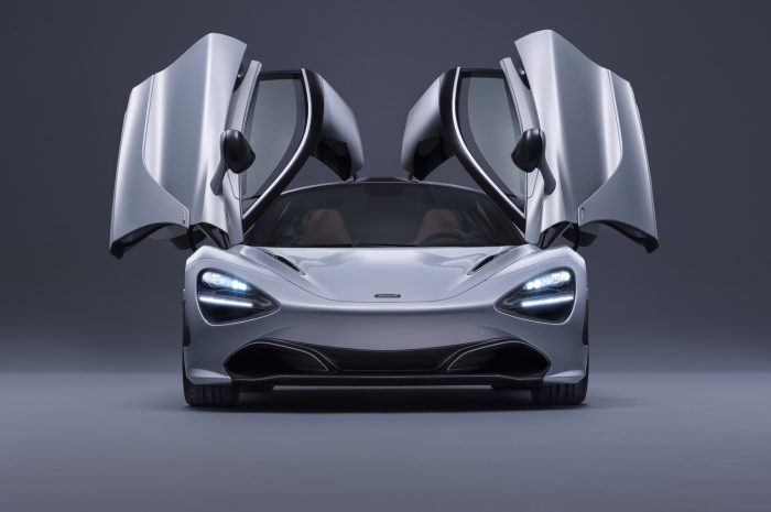 Megérkezett az új McLaren 720S 72