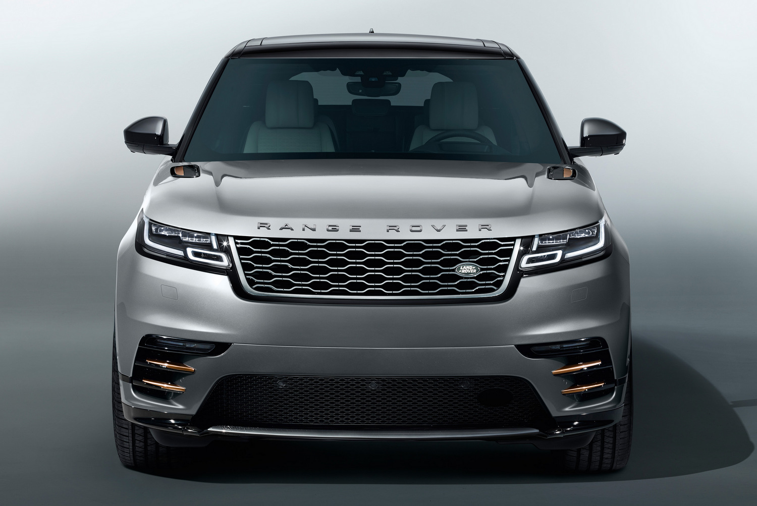 Range Rover Velar: a múltból jött, a jövőbe tart 10