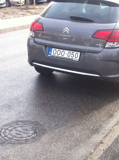 Rendkívüli magyar rendszámot fotóztak 1 | Vezess 16998218_815472258604937_2719328888883998515_n