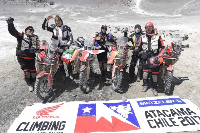 Guinness-rekord hatezer méter magasan 1 | Vezess Africa Twin reaches new heights