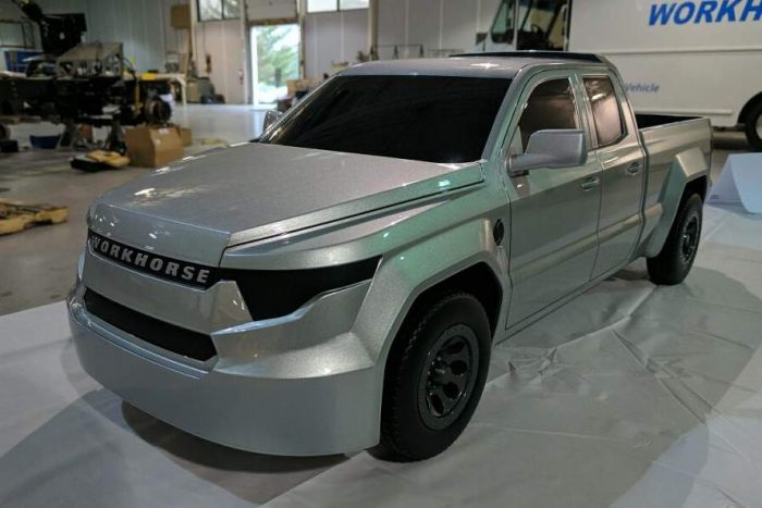 2-2020-workhorse-w-15-electric-model