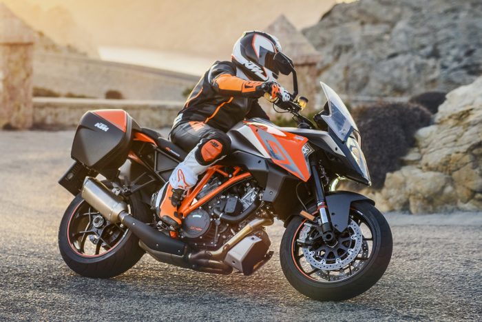 Elképesztő, botrányos hanyagság francia autógyárakban 8 2-ktm_1290_super_duke_gt_8