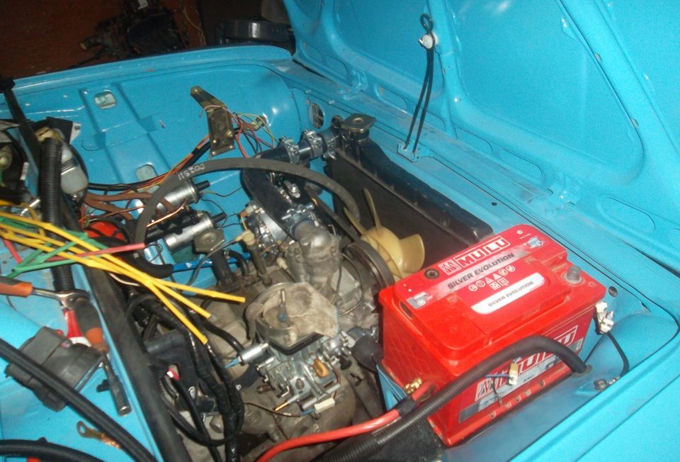 A Wankel-motorral röfögő Ladáknál nincs érdekesebb orosz vas 1 VAZ-21019 motortere