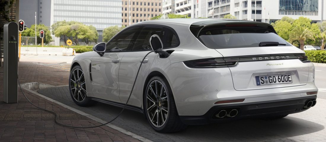 Szuperkombit épít a Porsche!