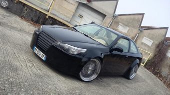 Igényes torzszülött Honda-BMW keverék keresi új gazdáját